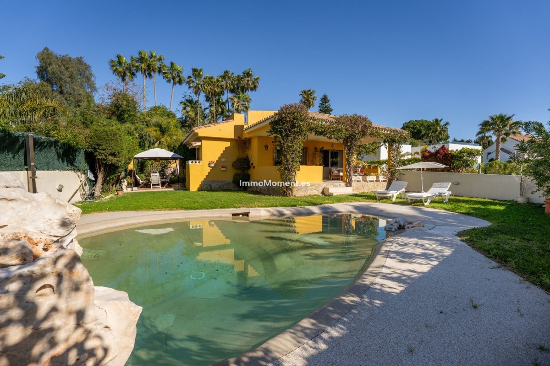 Resale - Detached villa - Estepona - New Golden Mile