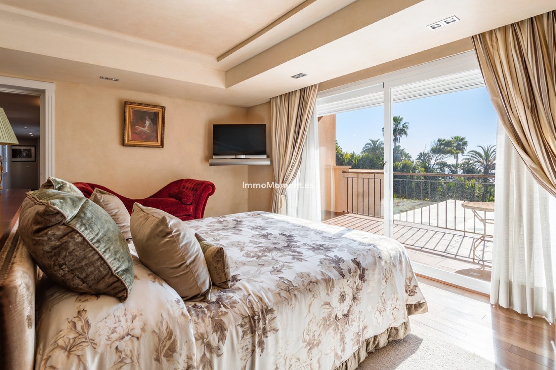 Resale - Detached villa - Estepona - New Golden Mile