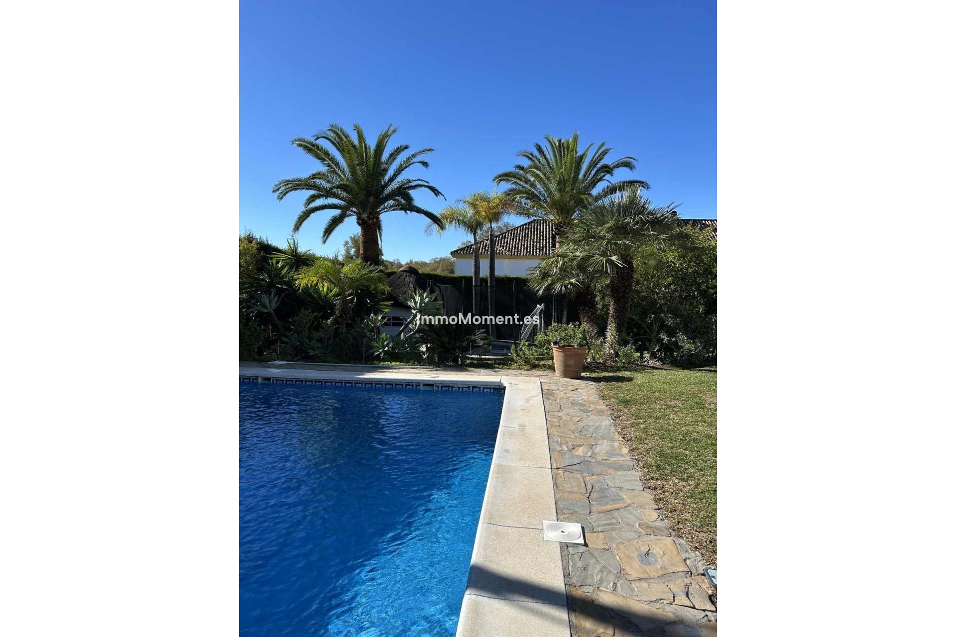 Resale - Detached villa - Estepona - New Golden Mile