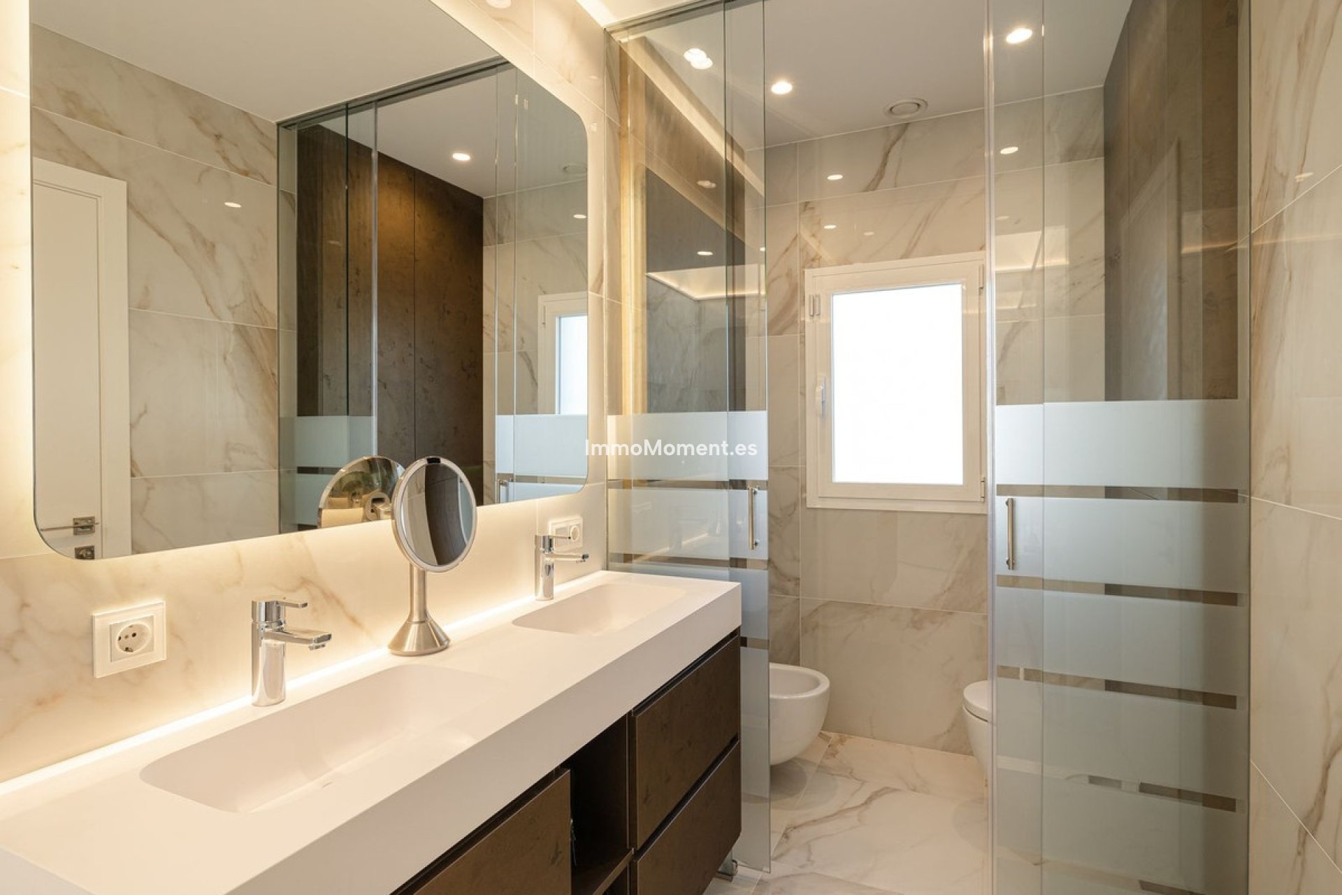 Resale - Detached villa - Estepona - New Golden Mile
