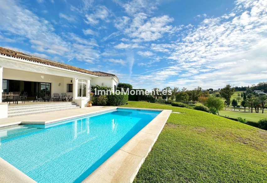 Resale - Detached villa - Estepona - New Golden Mile