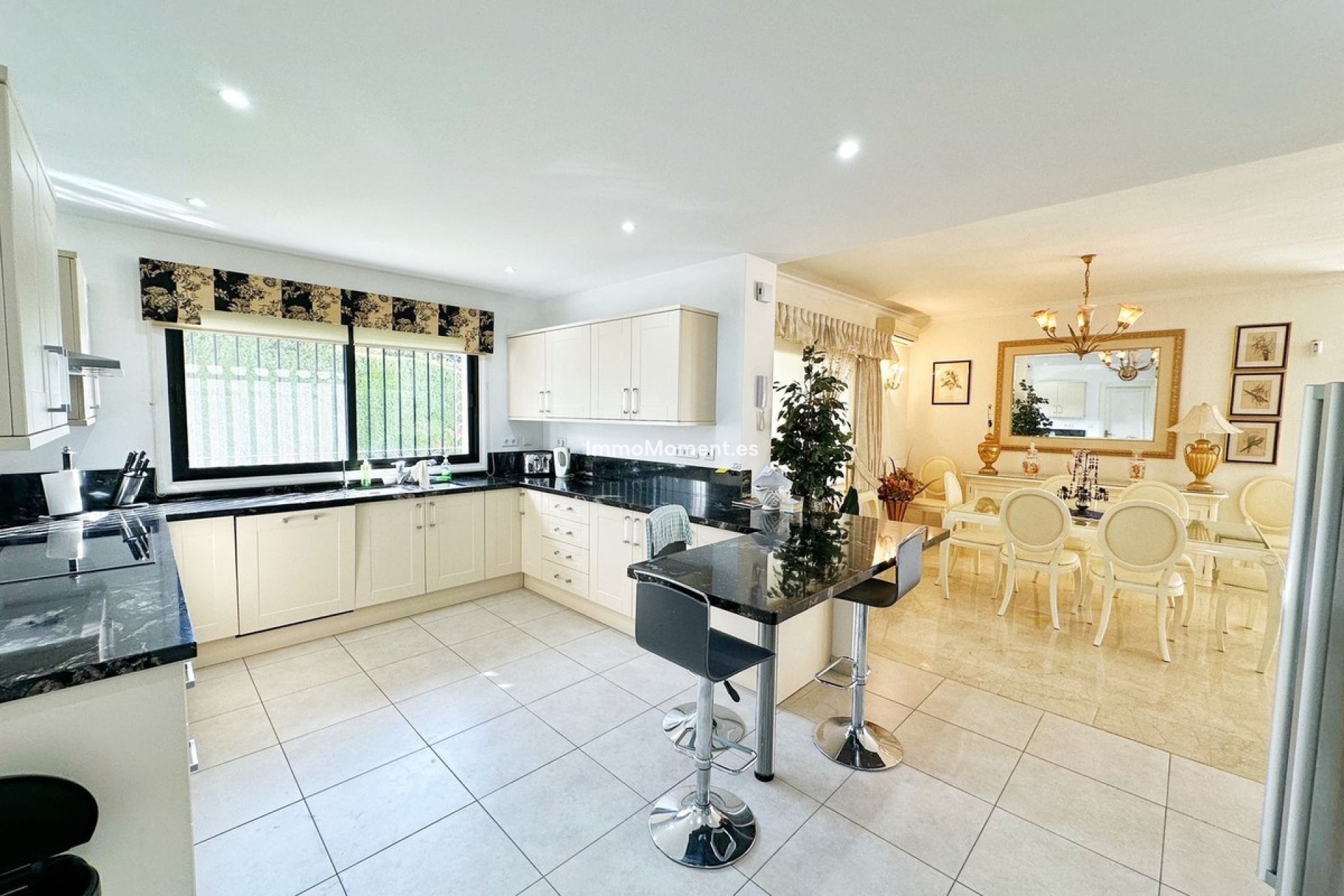 Resale - Detached villa - Estepona - New Golden Mile
