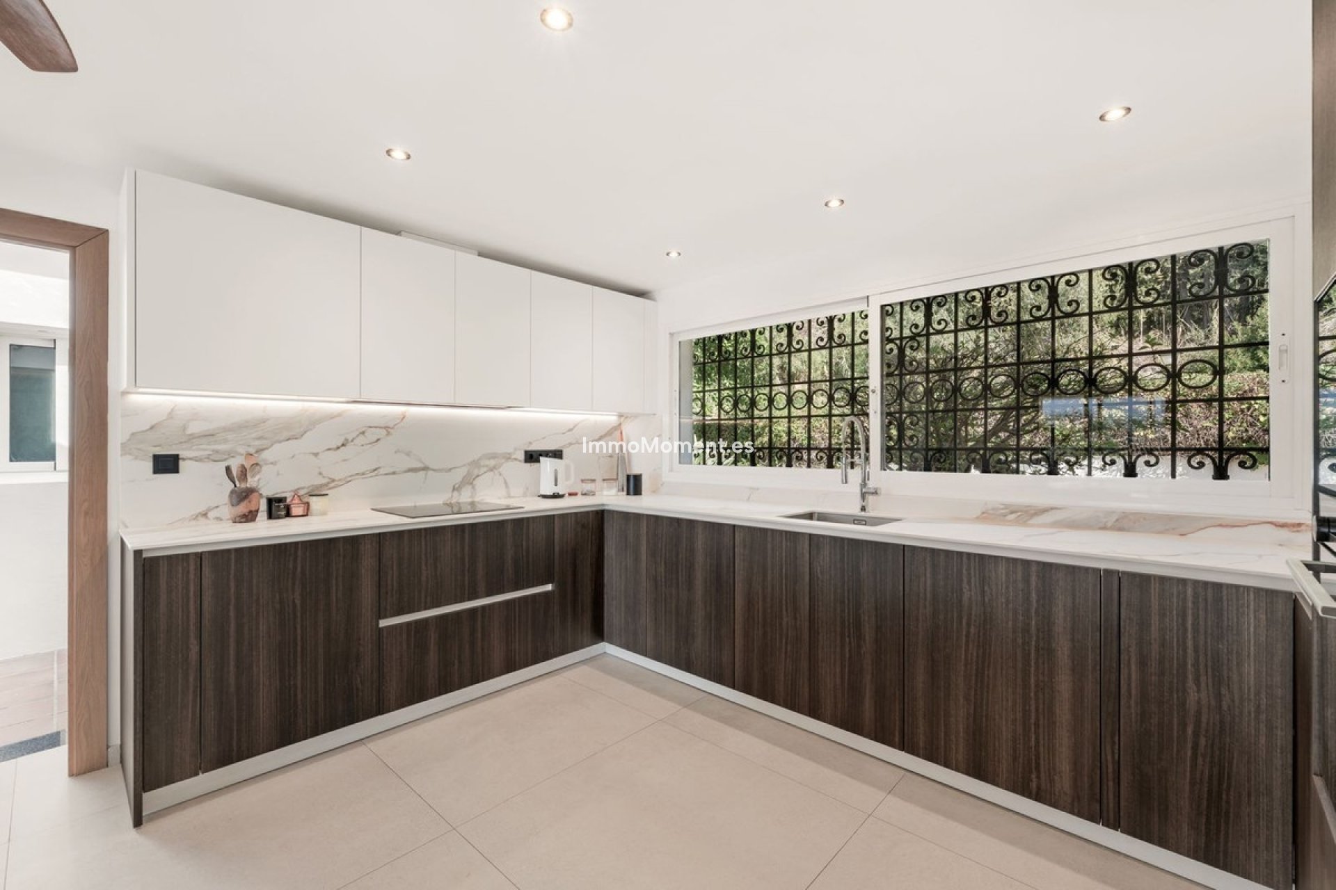 Resale - Detached villa - Estepona - New Golden Mile