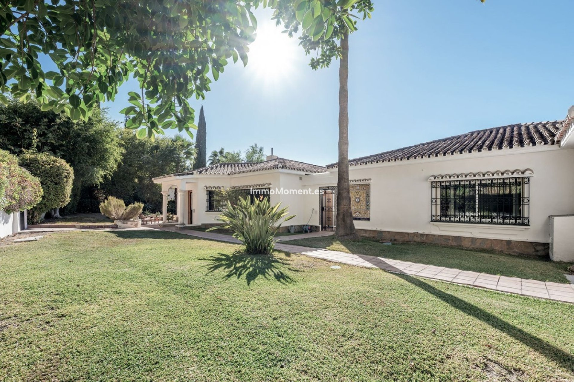 Resale - Detached villa - Estepona - New Golden Mile