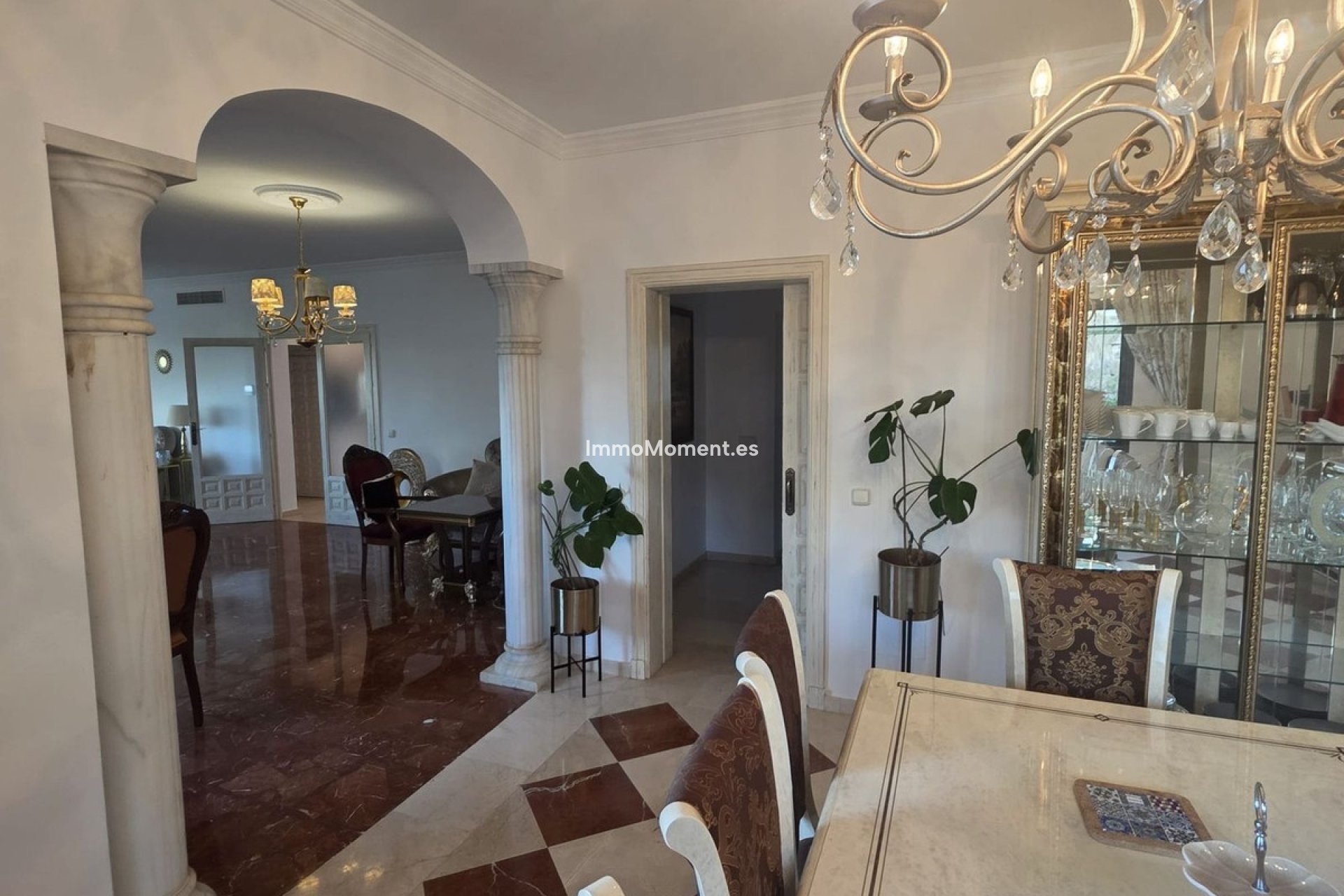 Resale - Detached villa - Estepona - New Golden Mile