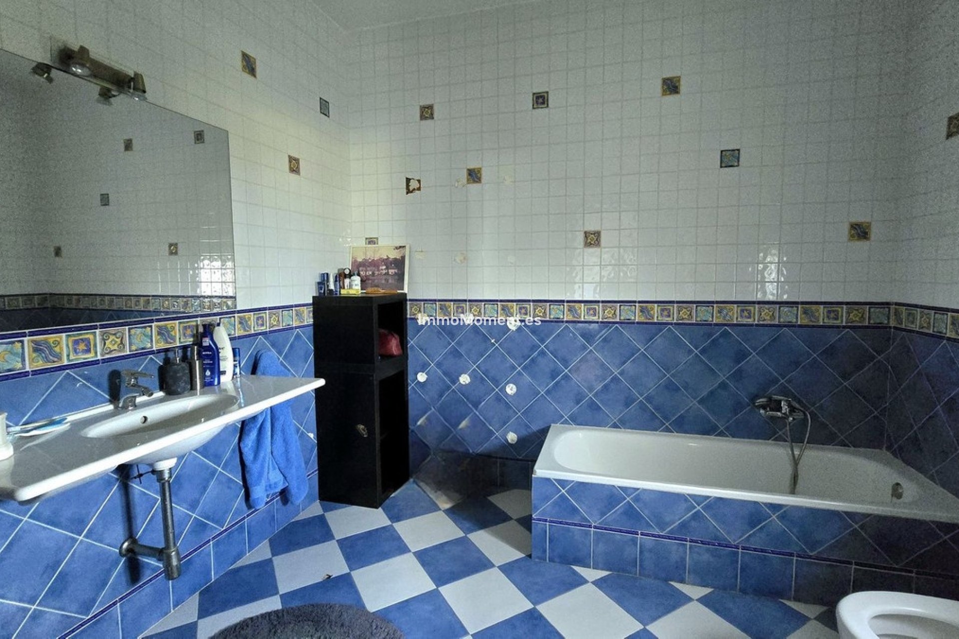 Resale - Detached villa - Estepona - New Golden Mile