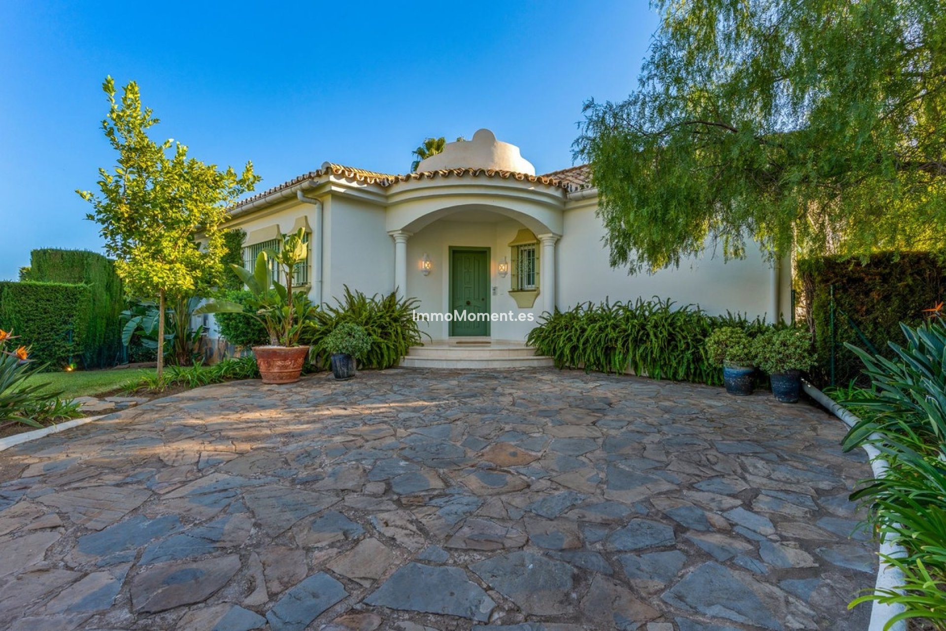Resale - Detached villa - Estepona - New Golden Mile