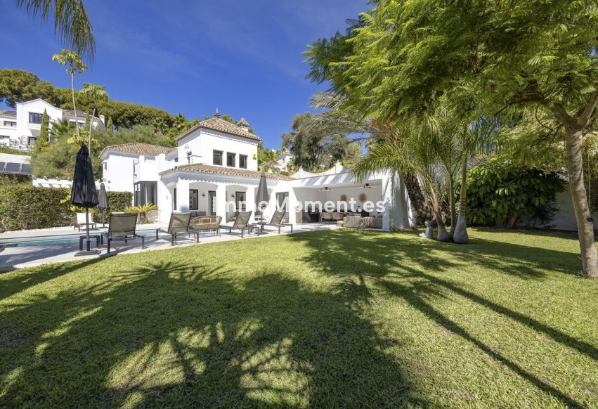 Resale - Detached villa - Estepona - New Golden Mile