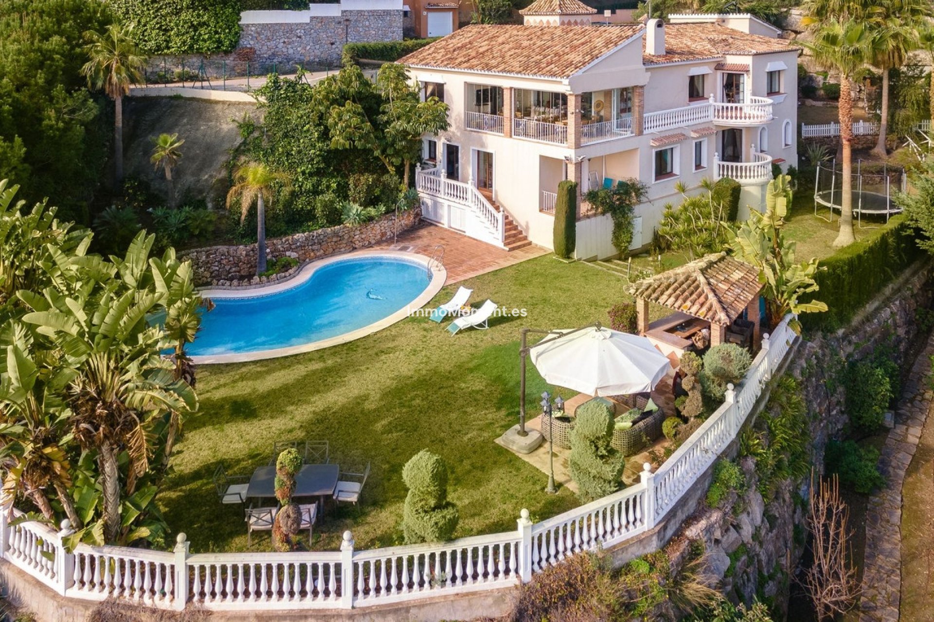 Resale - Detached villa - Estepona - New Golden Mile