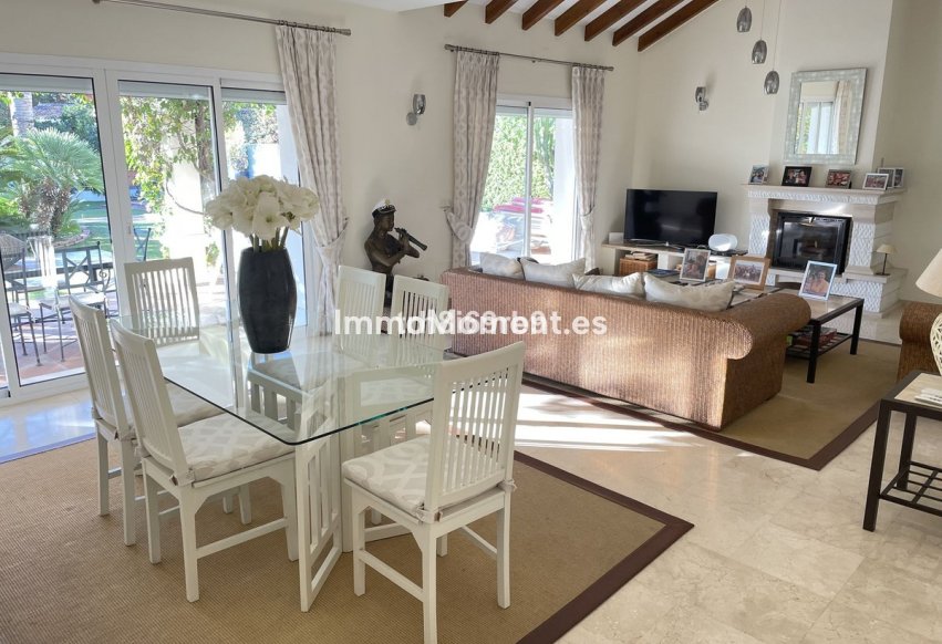 Resale - Detached villa - Estepona - New Golden Mile