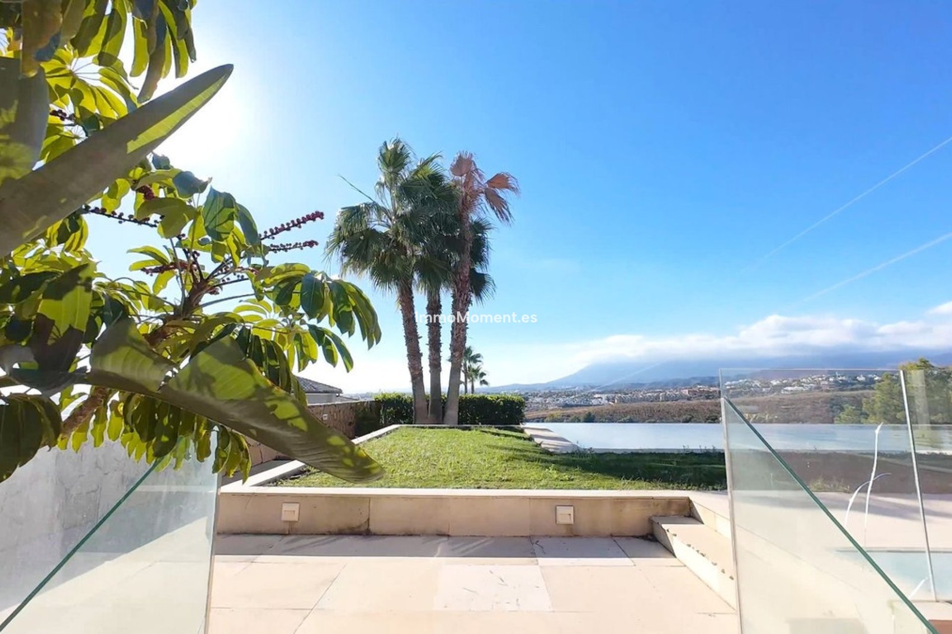 Resale - Detached villa - Estepona - New Golden Mile