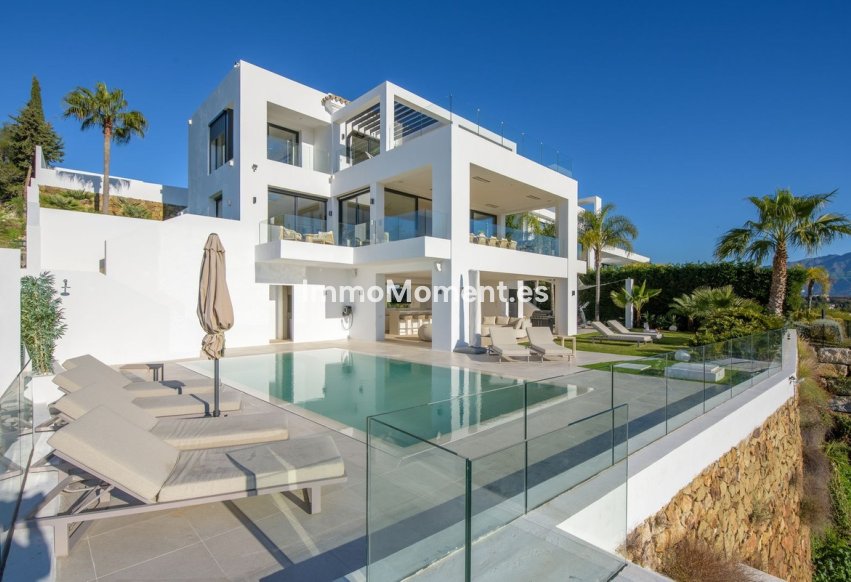 Resale - Detached villa - Estepona - New Golden Mile