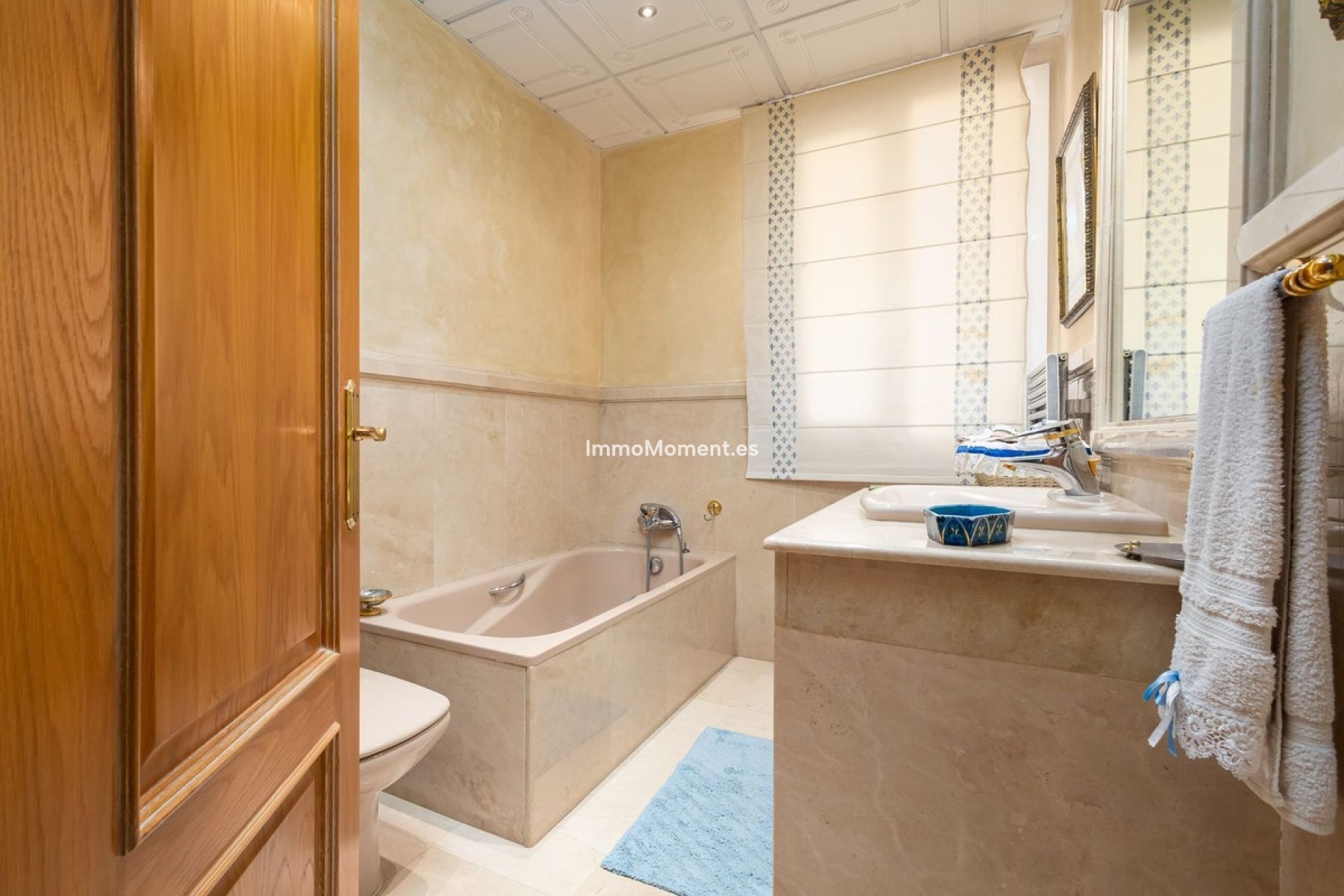 Resale - Detached villa - Estepona - New Golden Mile