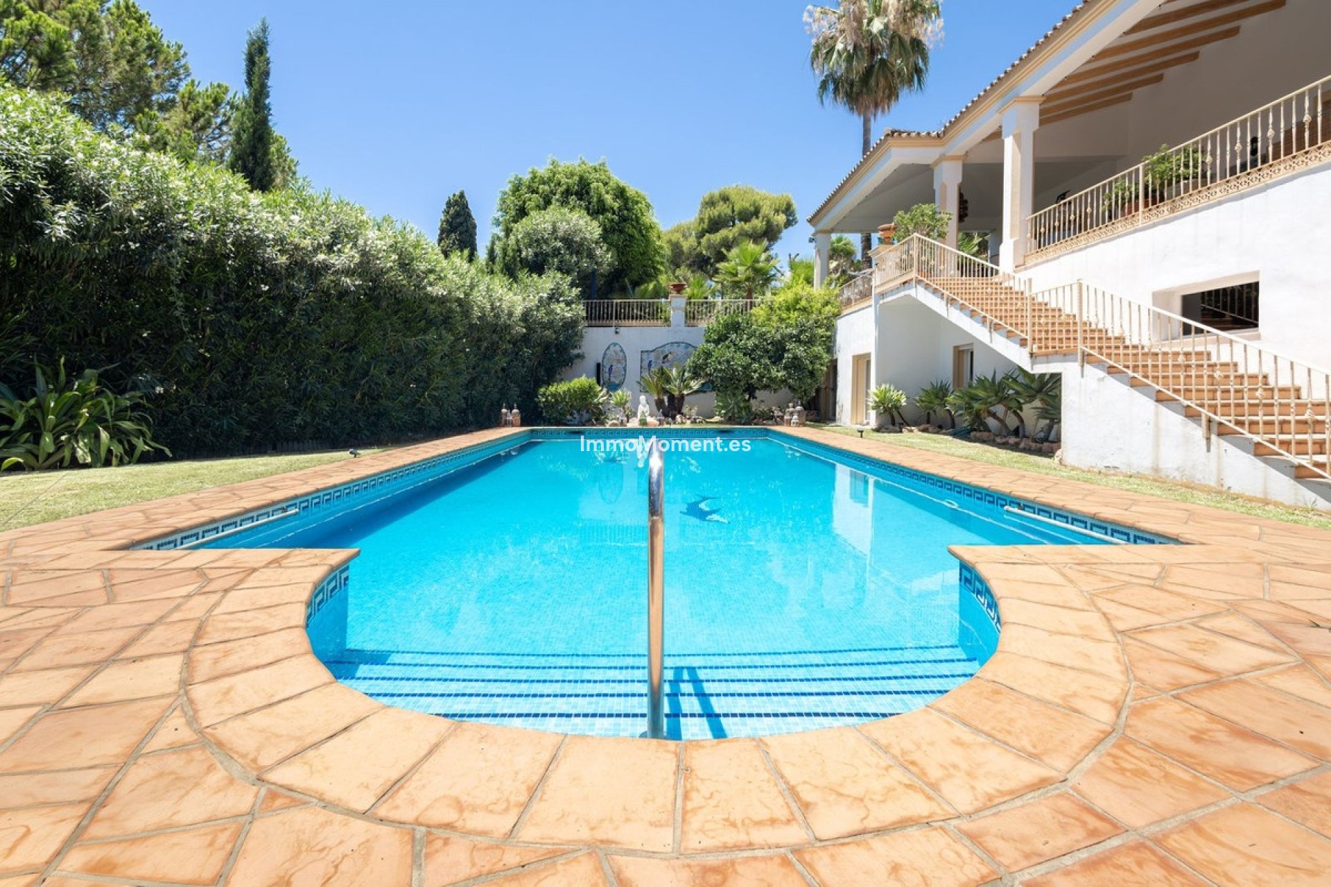 Resale - Detached villa - Estepona - New Golden Mile