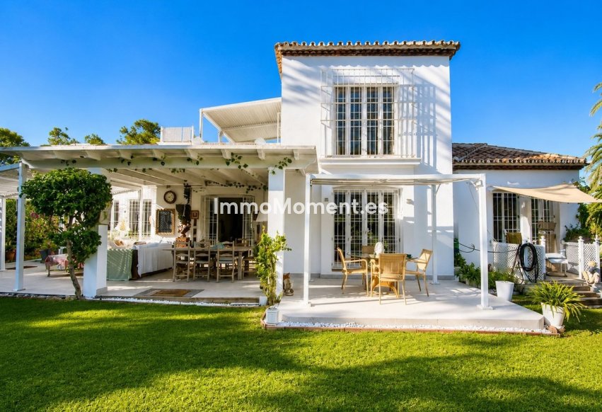 Resale - Detached villa - Estepona - New Golden Mile