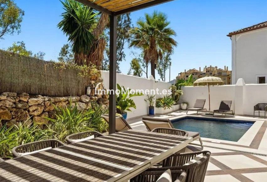 Resale - Detached villa - Estepona - Selwo