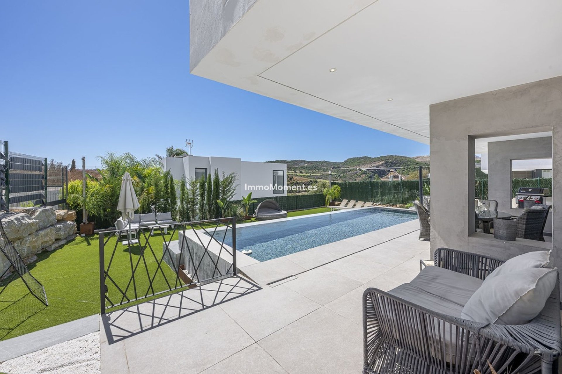 Resale - Detached villa - Estepona - Valle Romano