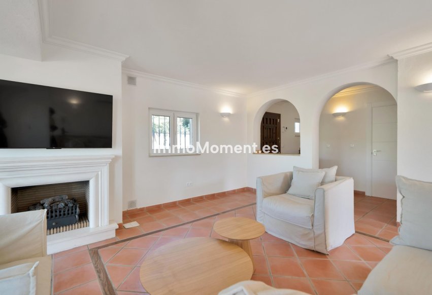 Resale - Detached villa - Estepona - Valle Romano