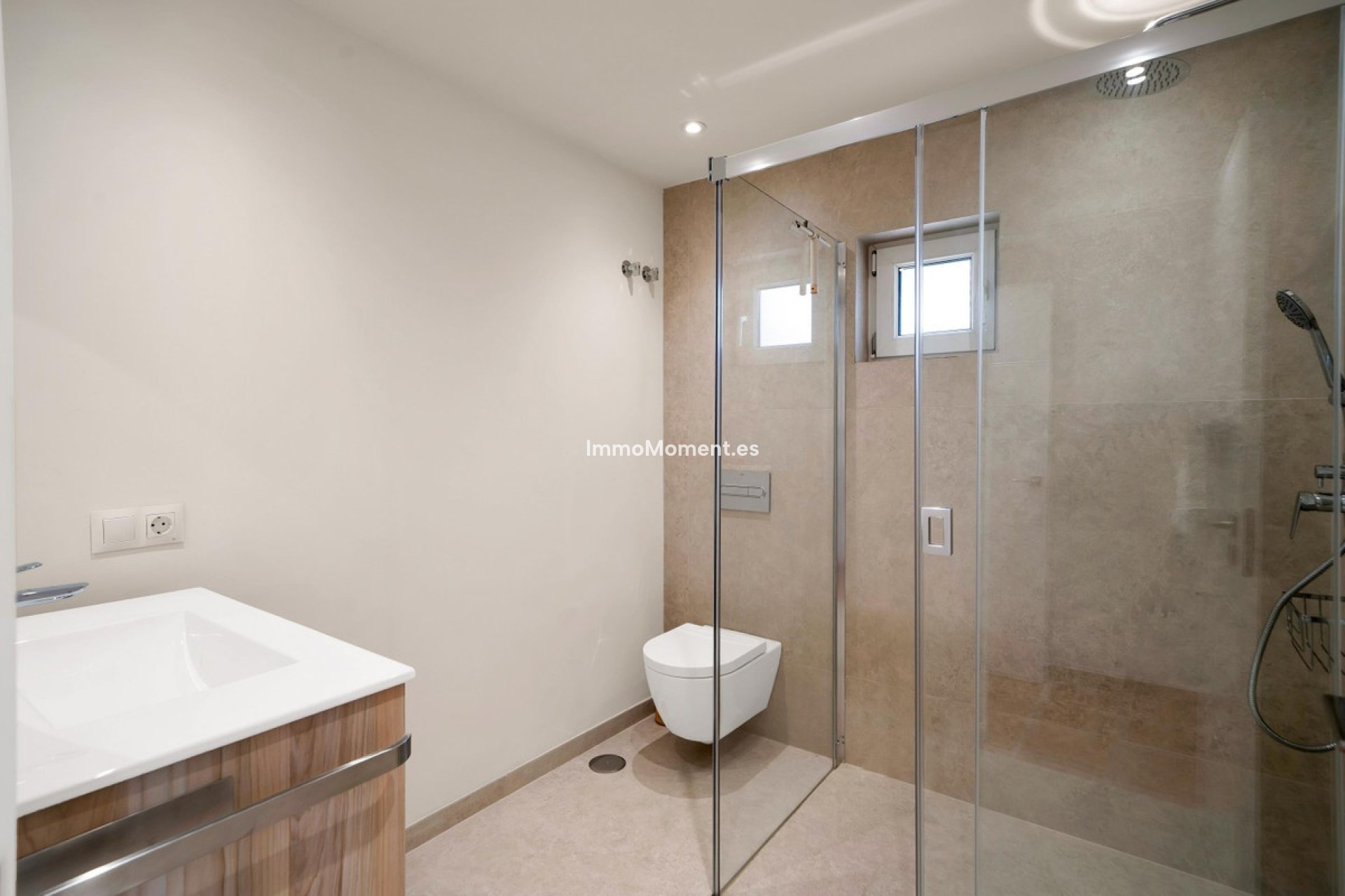 Resale - Detached villa - Estepona - Valle Romano