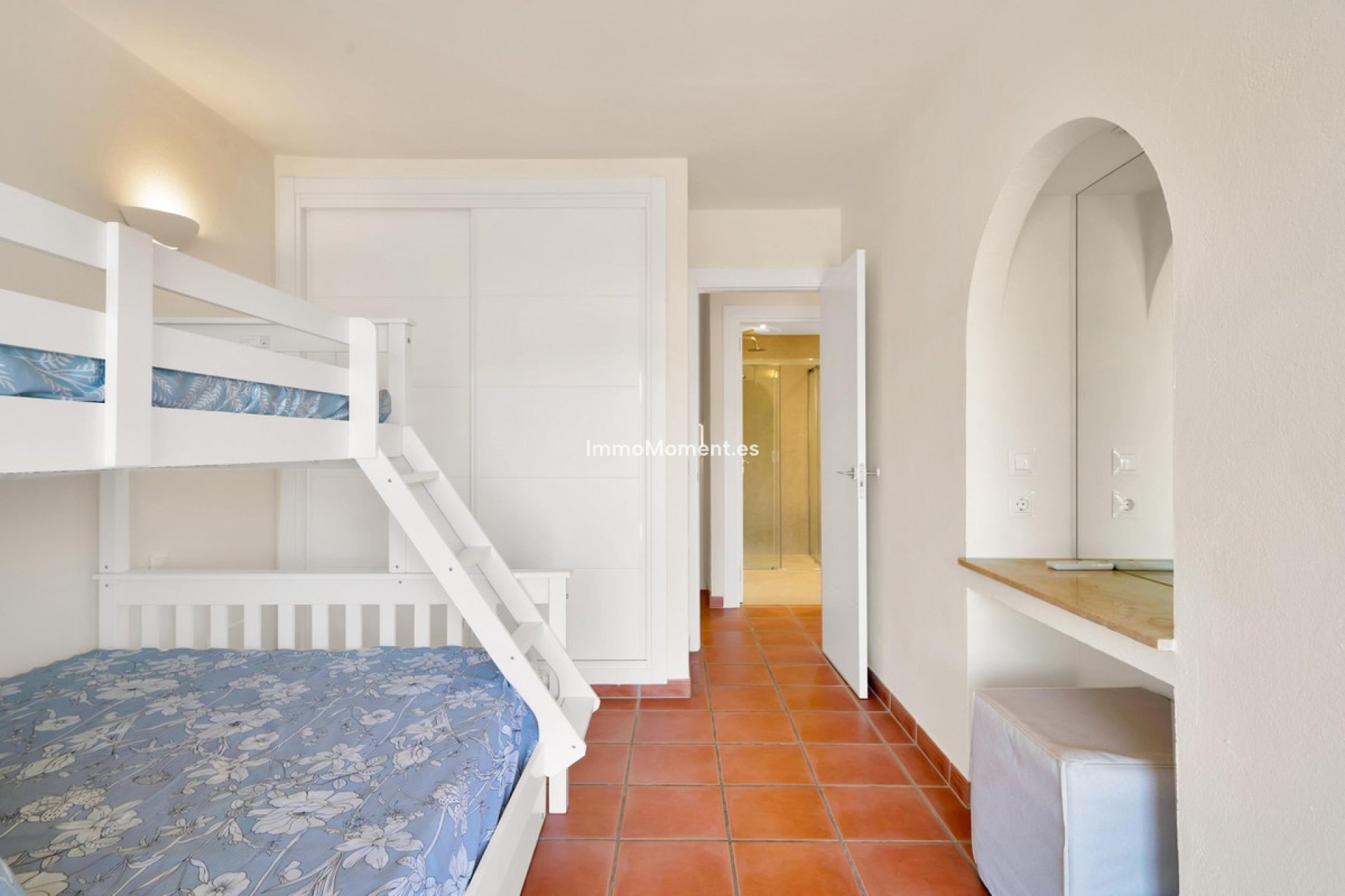 Resale - Detached villa - Estepona - Valle Romano