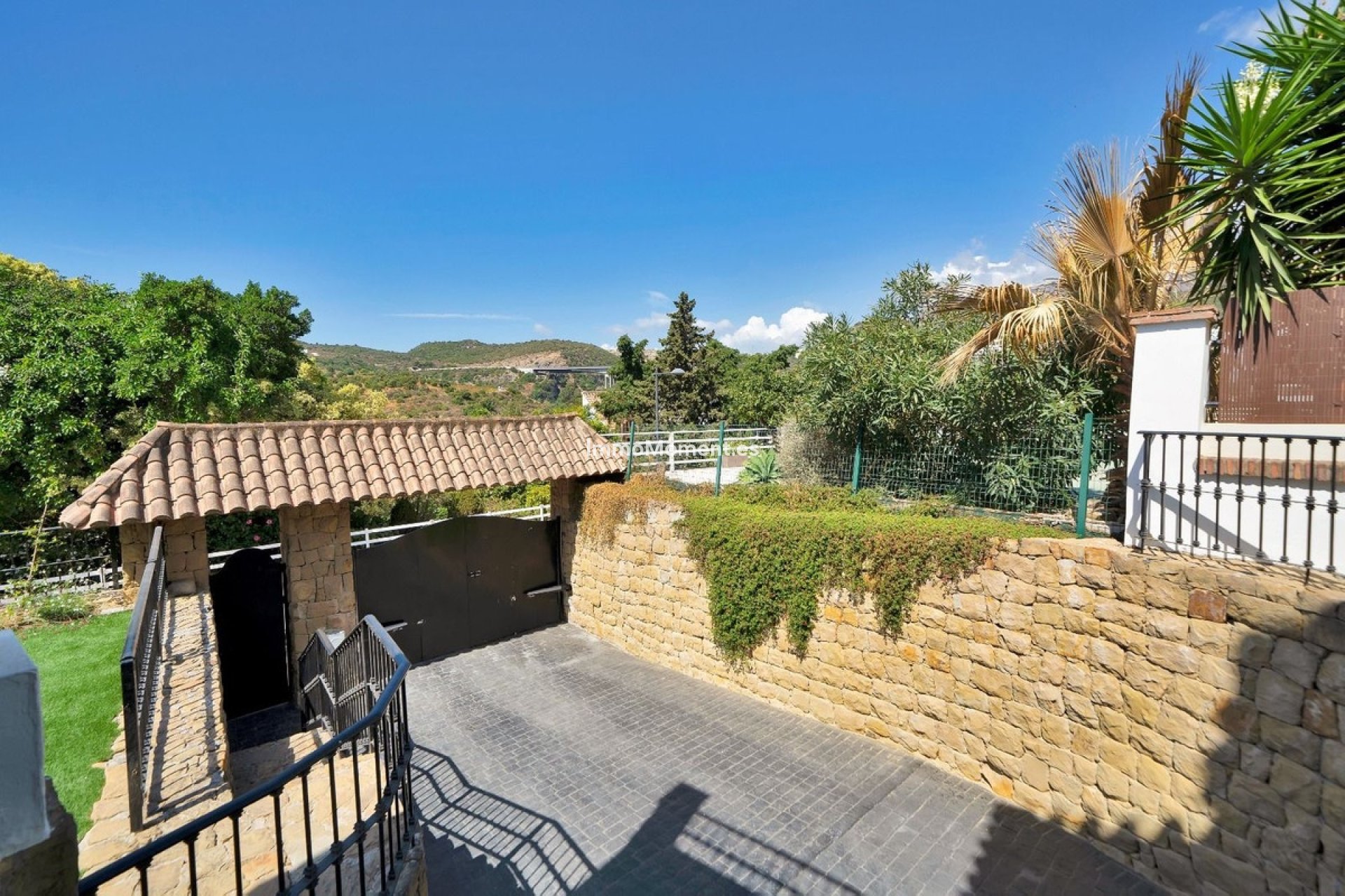 Resale - Detached villa - Estepona - Valle Romano