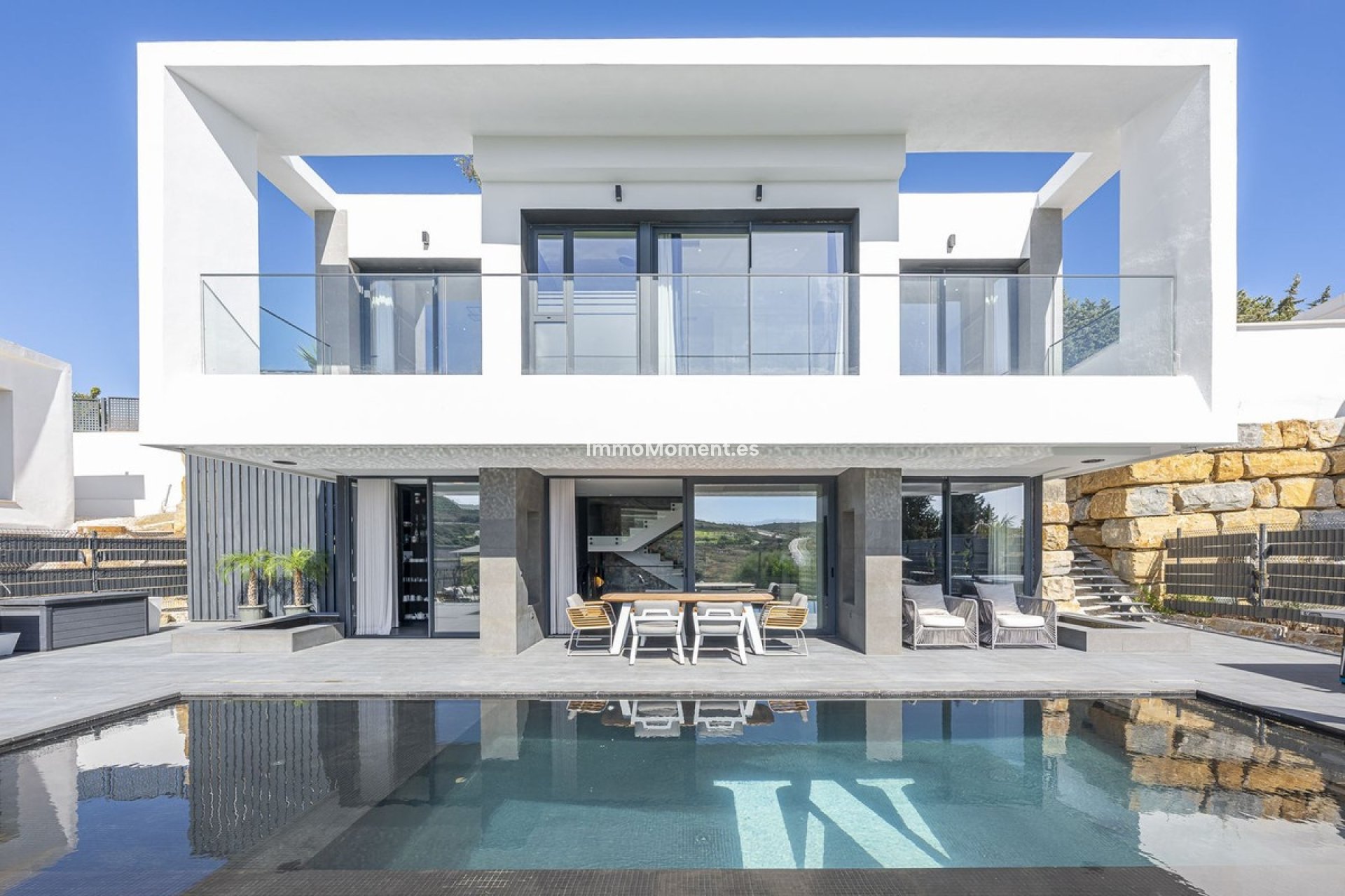 Resale - Detached villa - Estepona - Valle Romano
