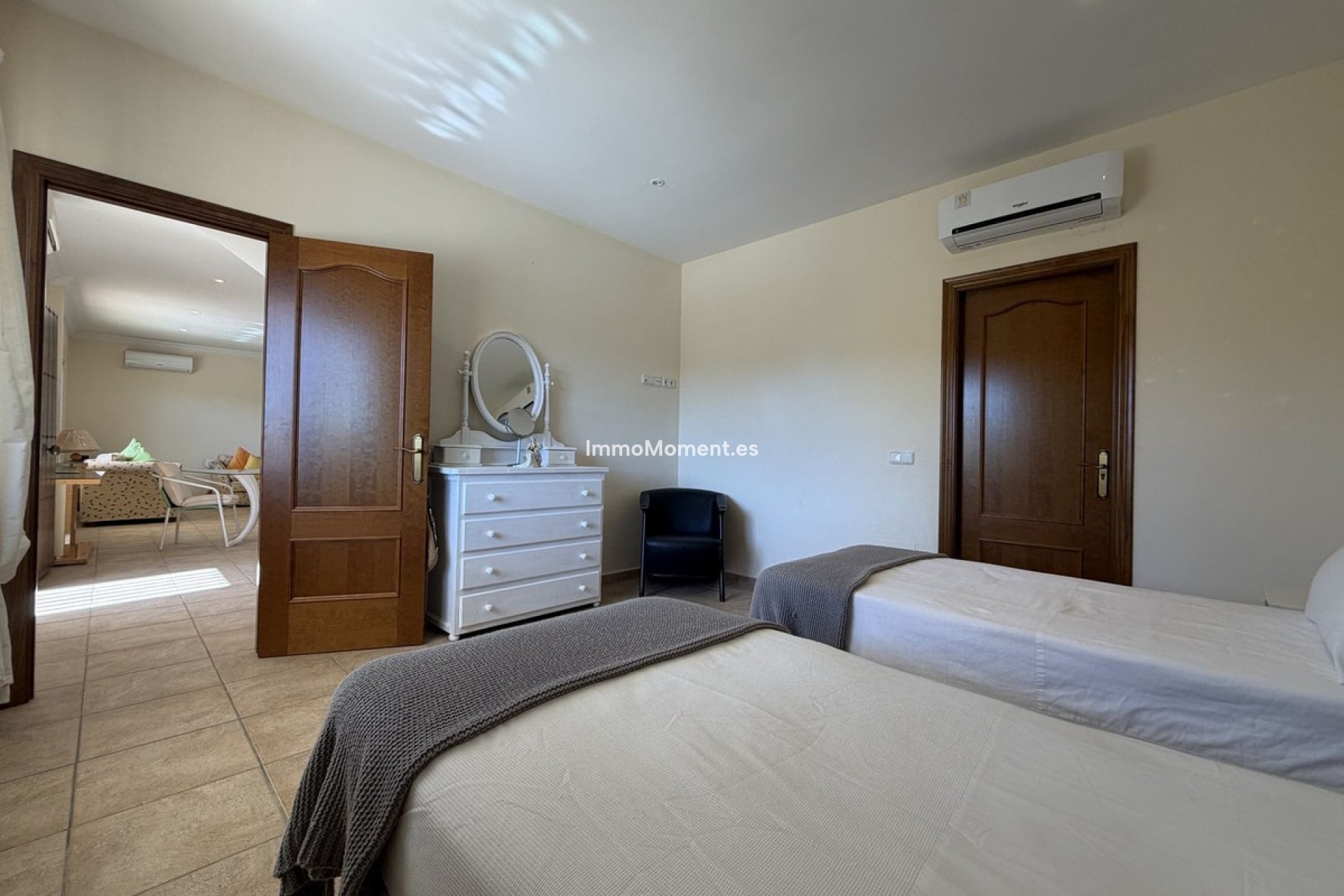 Resale - Detached villa - Estepona - Valle Romano