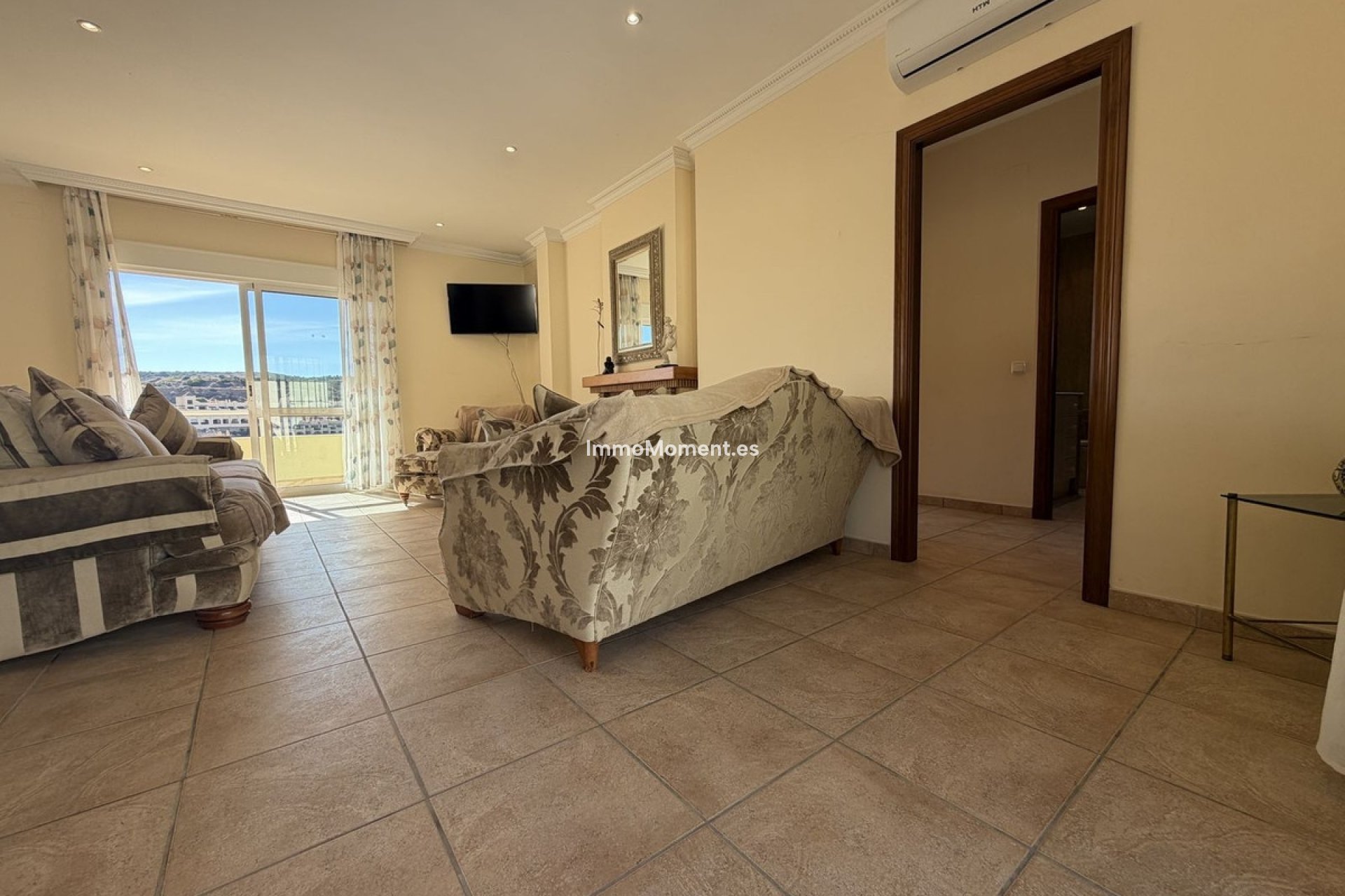 Resale - Detached villa - Estepona - Valle Romano
