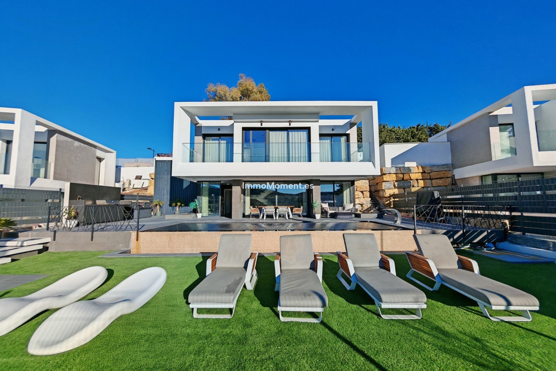 Resale - Detached villa - Estepona - Valle Romano