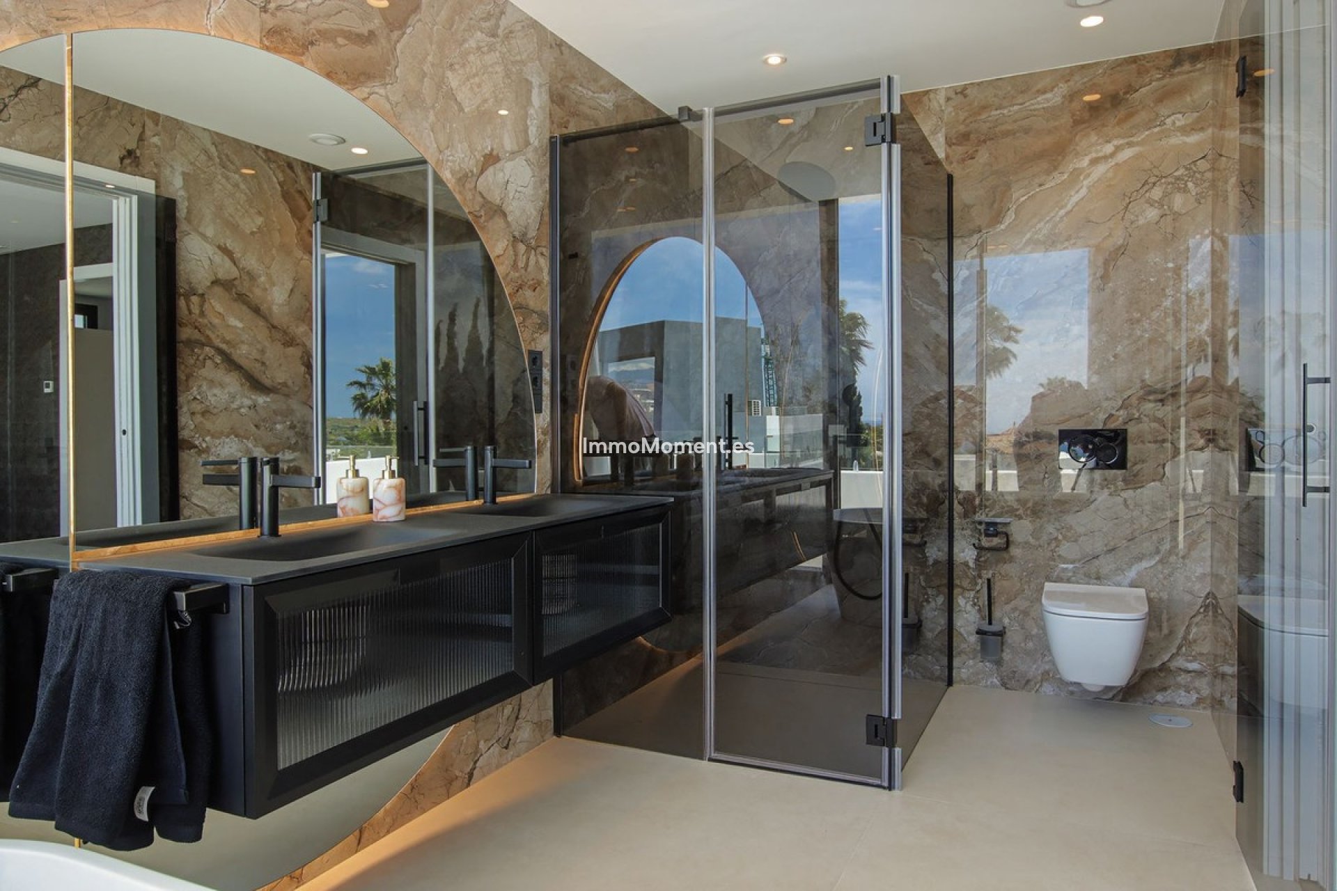 Resale - Detached villa - Estepona - Valle Romano