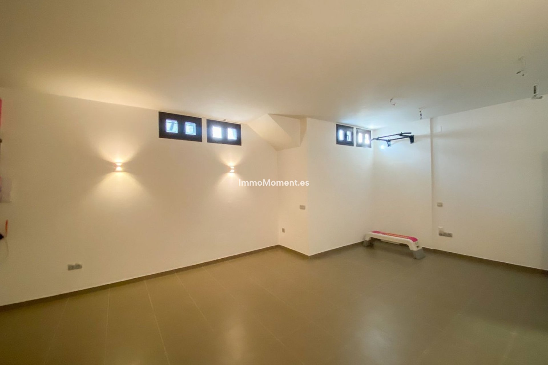 Resale - Detached villa - Estepona - Valle Romano