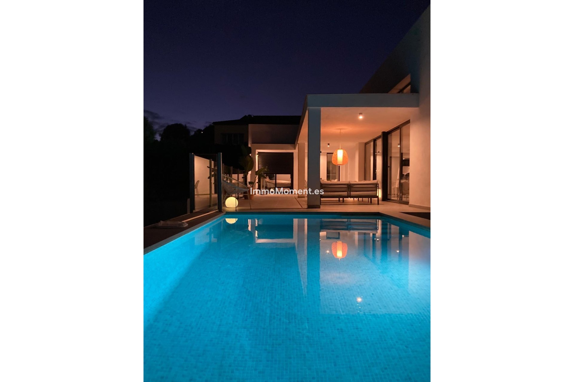 Resale - Detached villa - Estepona - Valle Romano