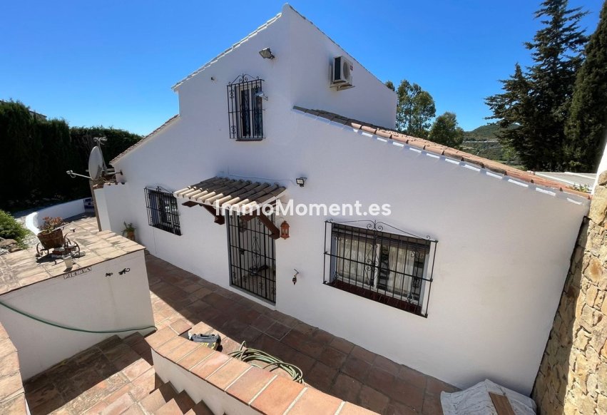 Resale - Detached villa - Estepona - Valle Romano