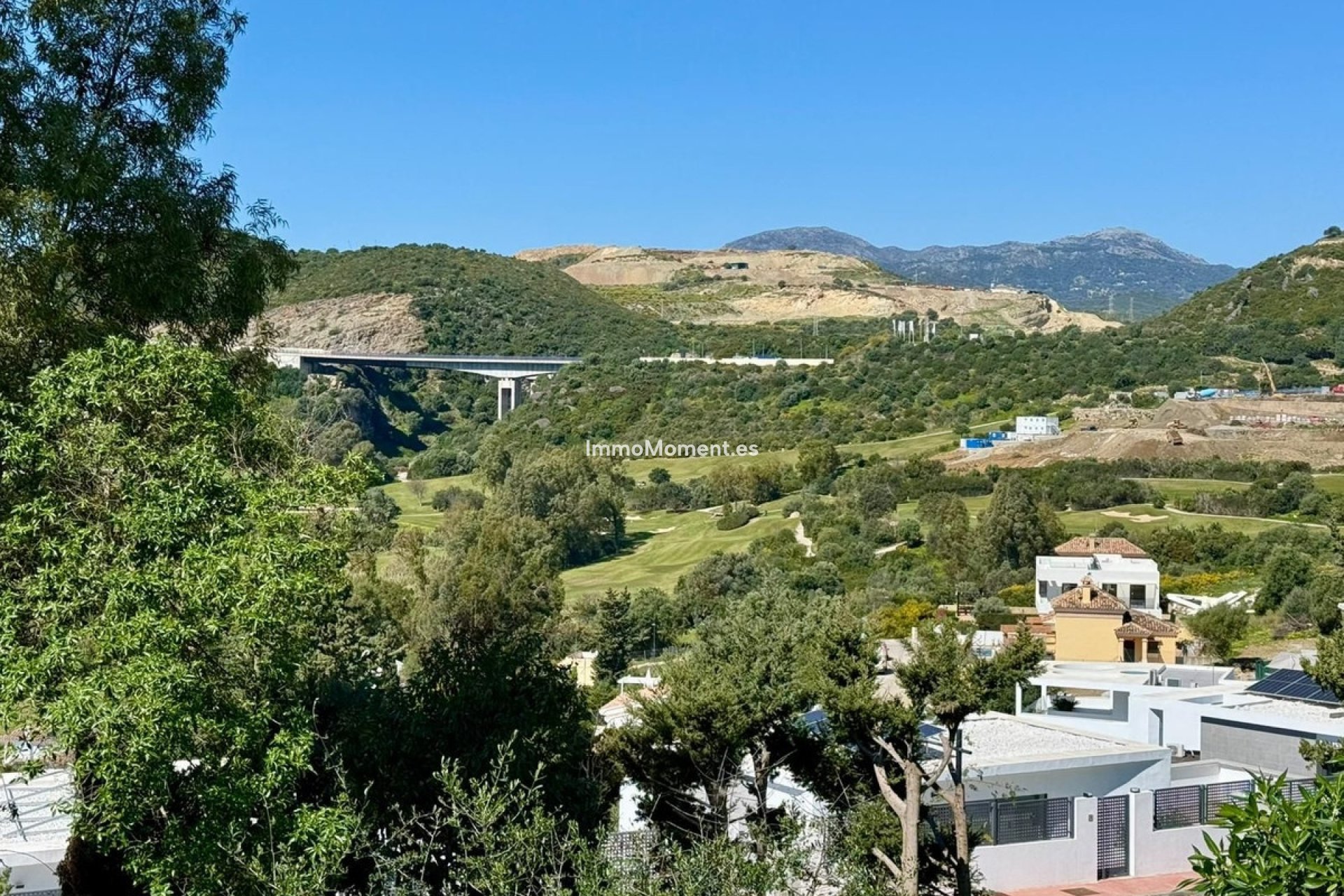 Resale - Detached villa - Estepona - Valle Romano
