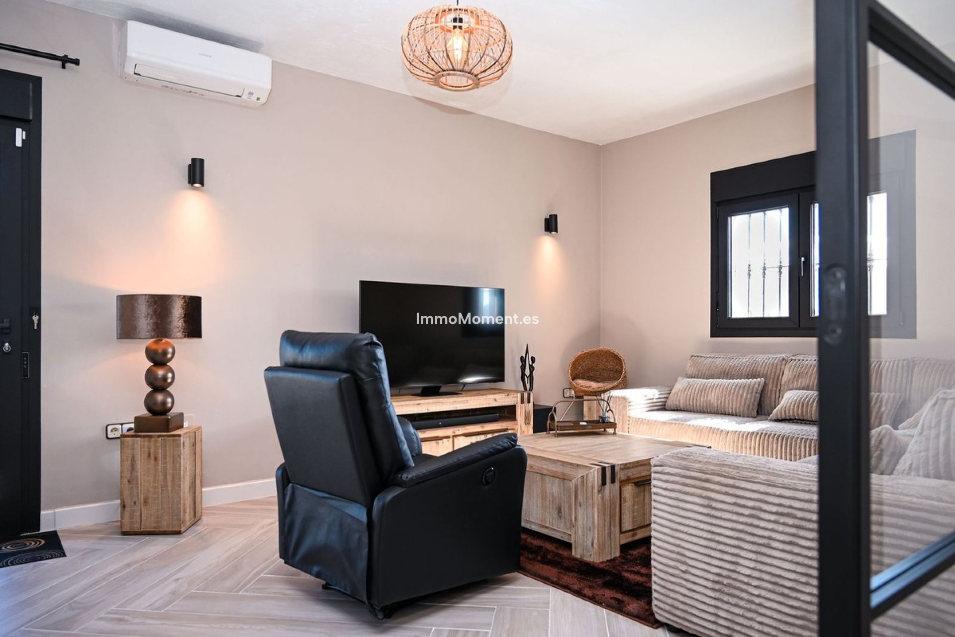 Resale - Detached villa - Inland  - Alhaurín de la Torre