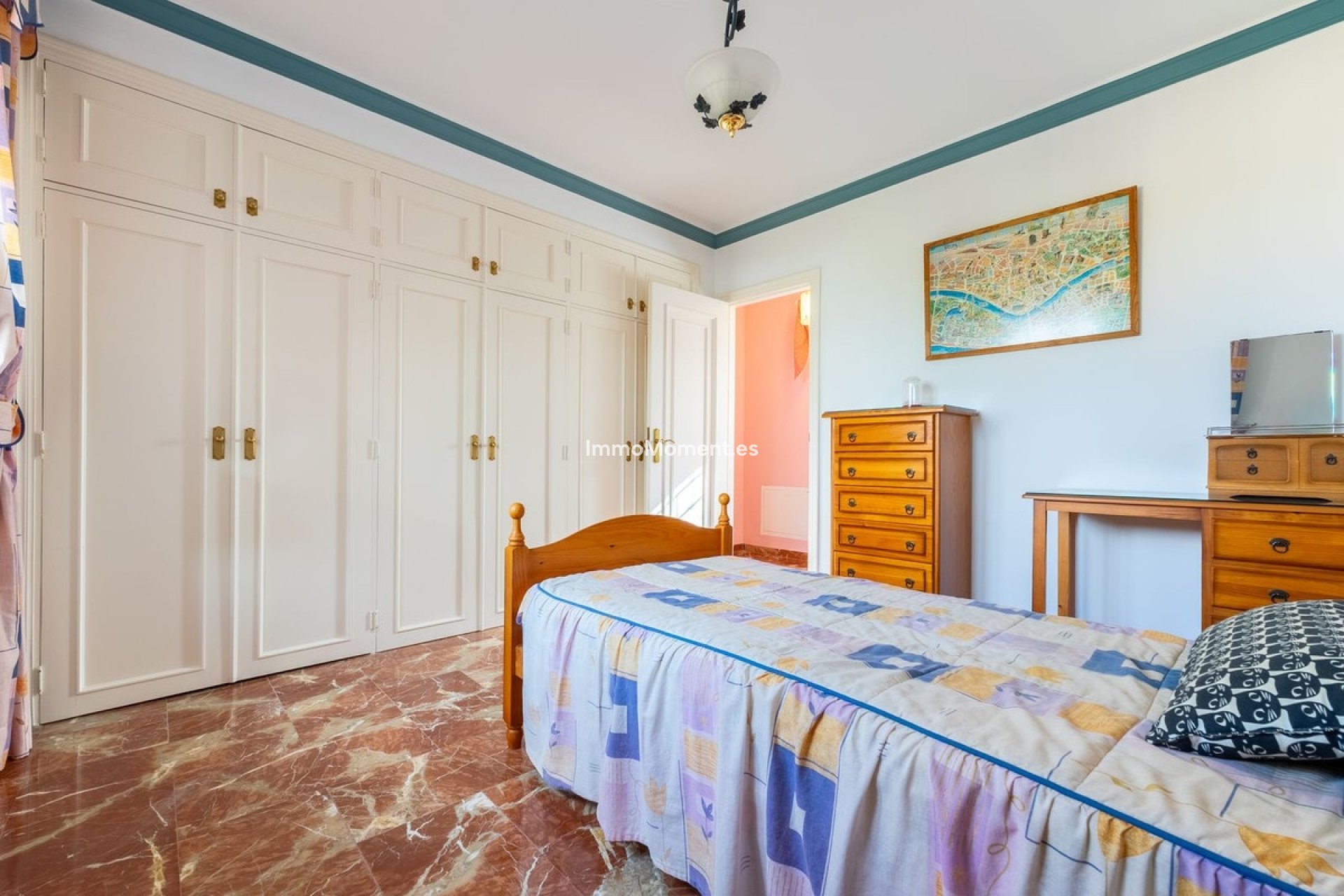 Resale - Detached villa - Inland  - Alhaurín de la Torre
