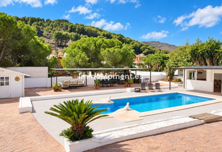 Resale - Detached villa - Inland  - Alhaurín de la Torre