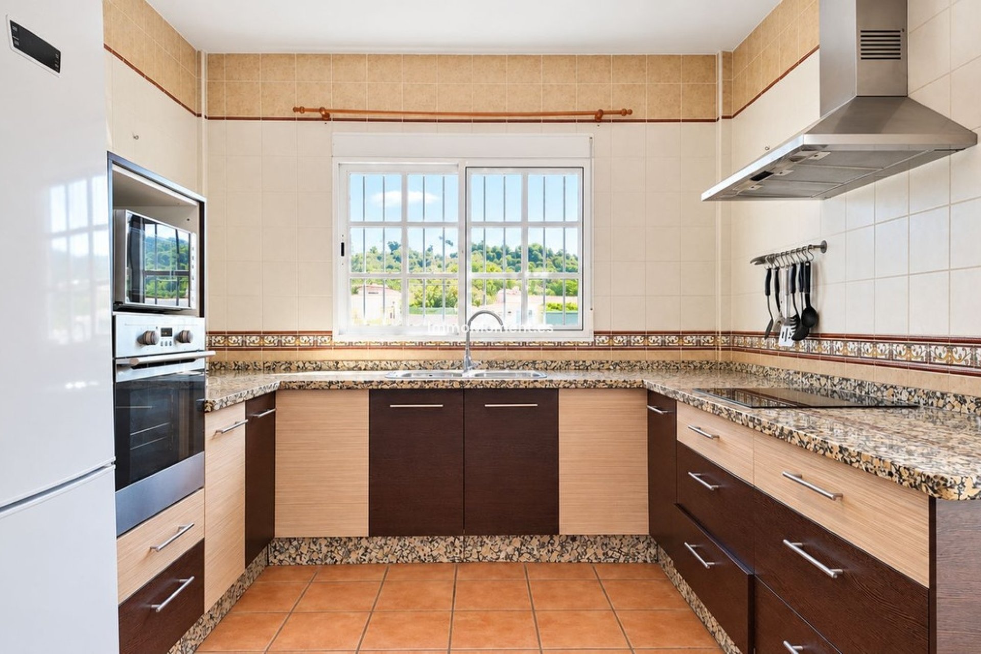 Resale - Detached villa - Inland  - Alhaurín de la Torre