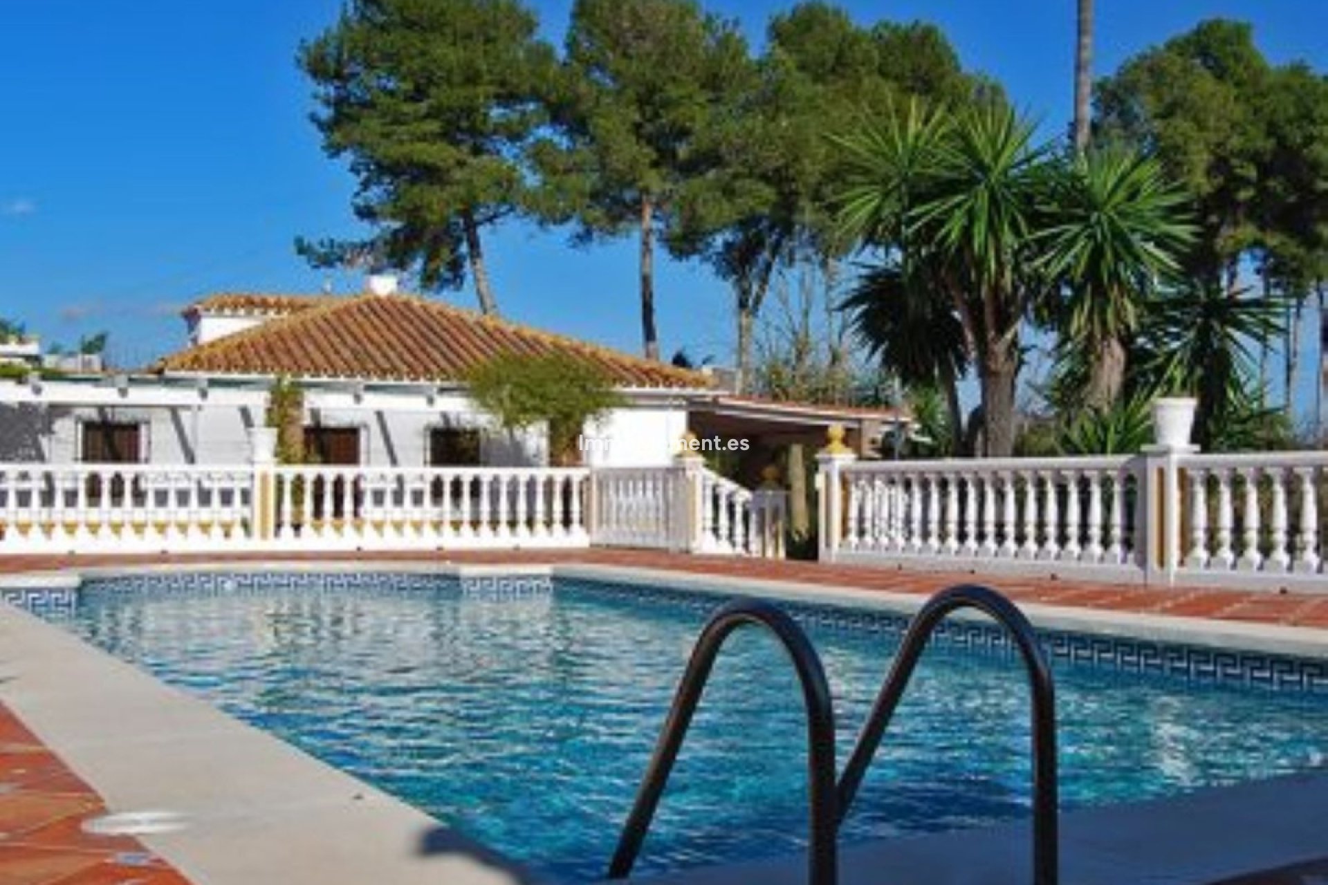 Resale - Detached villa - Inland  - Alhaurín de la Torre