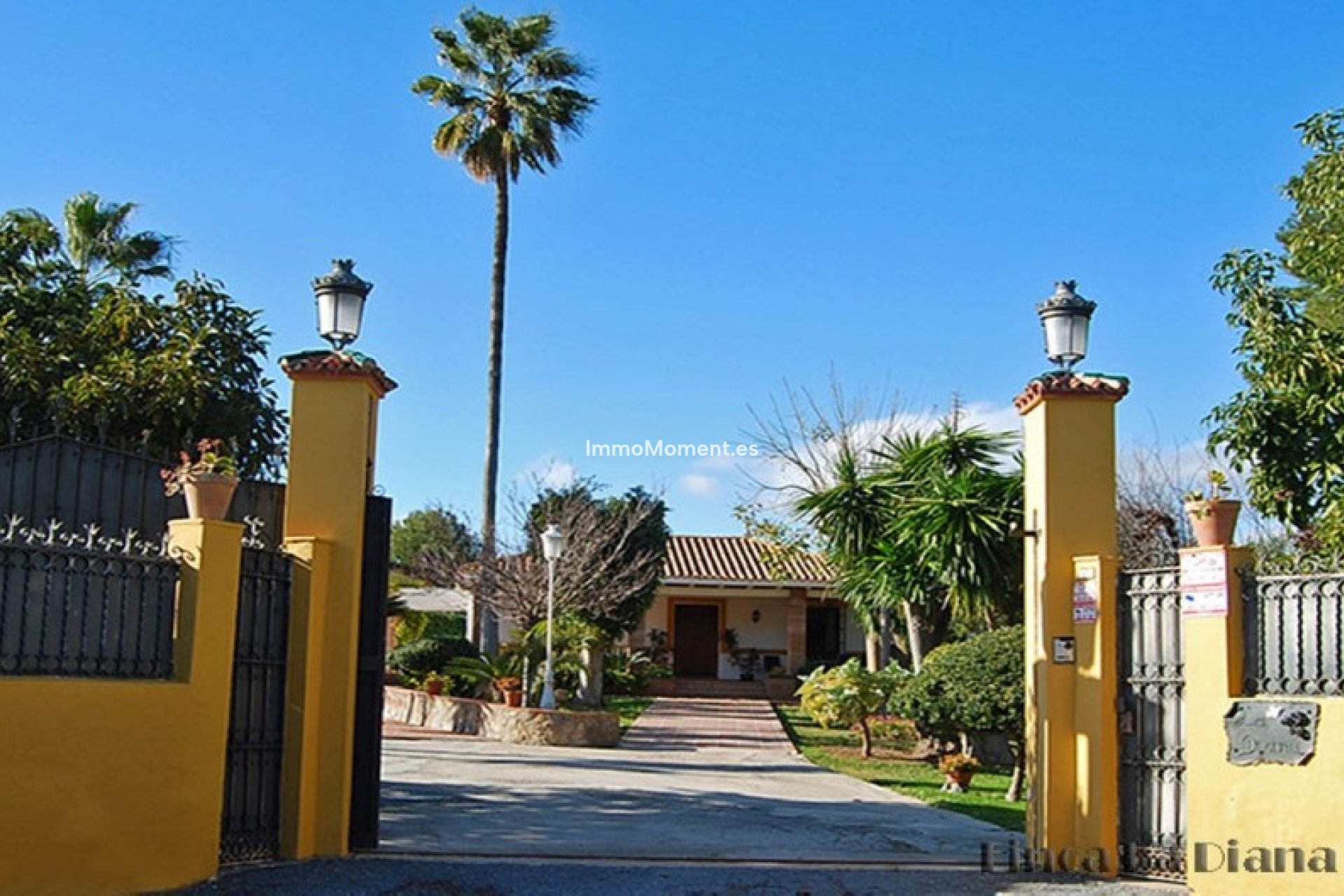 Resale - Detached villa - Inland  - Alhaurín de la Torre