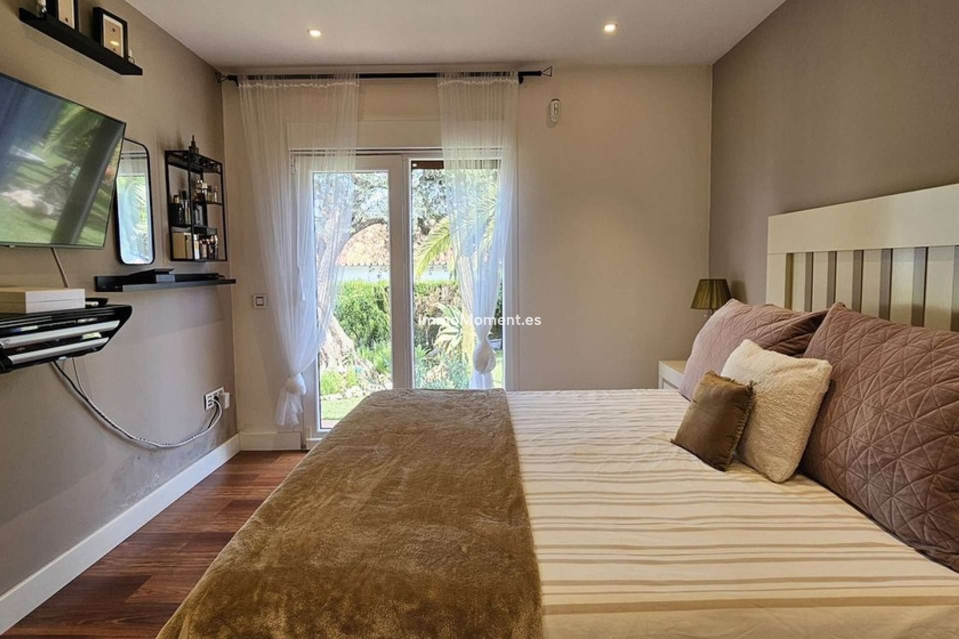 Resale - Detached villa - Inland  - Alhaurín de la Torre