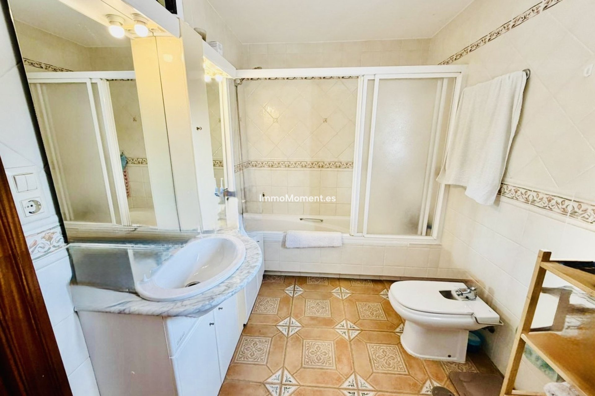 Resale - Detached villa - Inland  - Alhaurín de la Torre