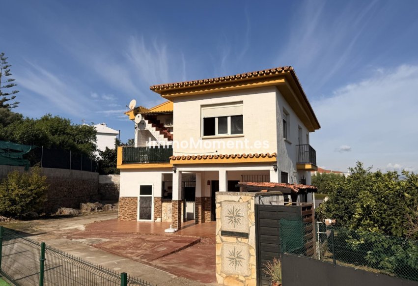 Resale - Detached villa - Inland  - Alhaurín de la Torre
