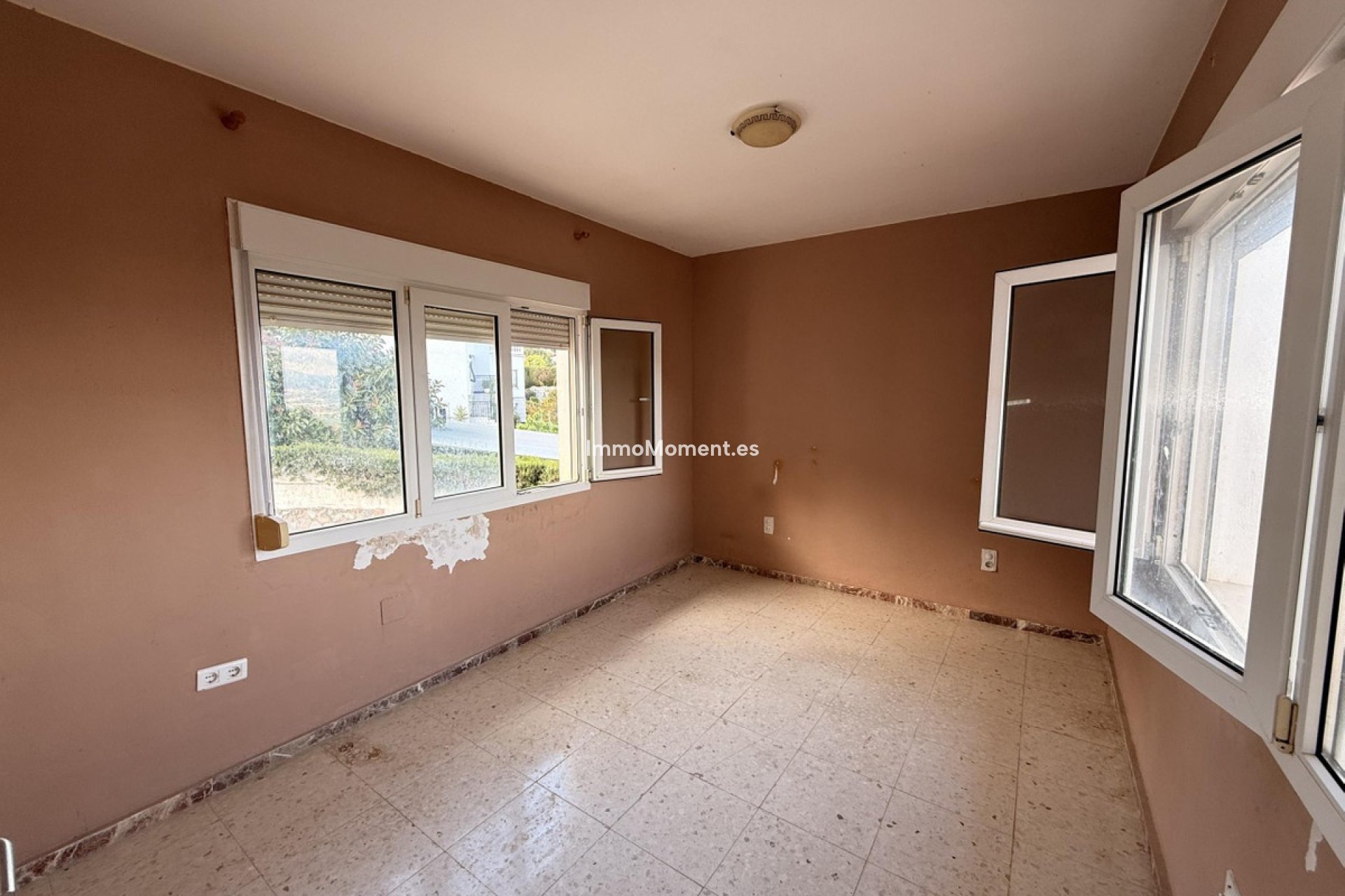 Resale - Detached villa - Inland  - Alhaurín de la Torre
