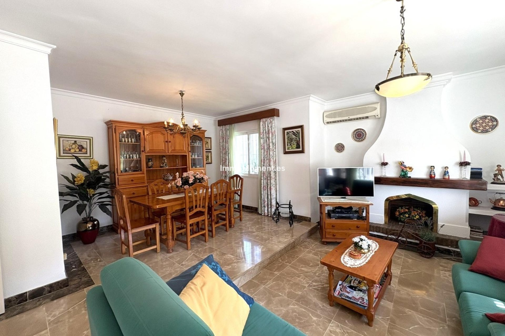 Resale - Detached villa - Inland  - Alhaurín de la Torre