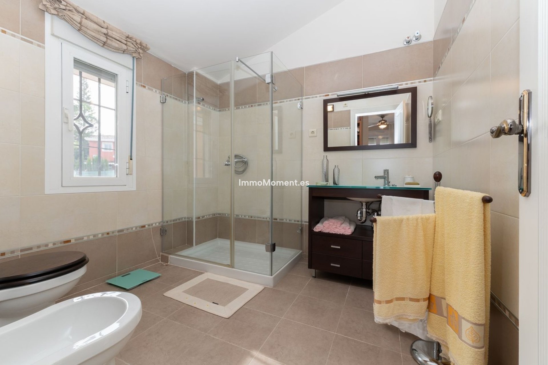 Resale - Detached villa - Inland  - Alhaurín de la Torre