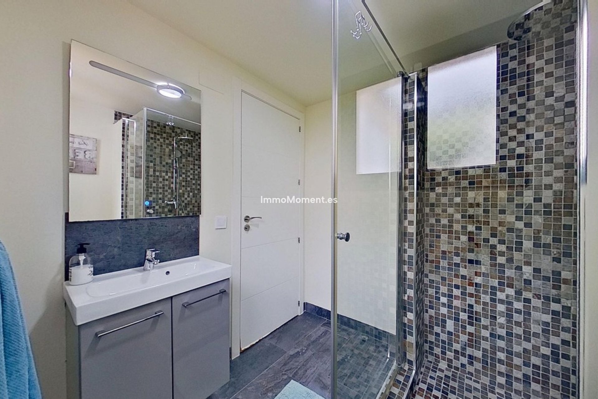 Resale - Detached villa - Inland  - Alhaurín de la Torre