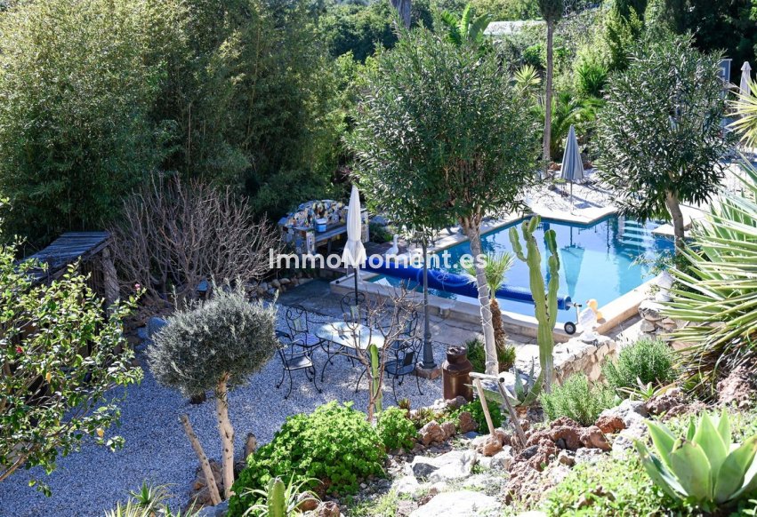 Resale - Detached villa - Inland  - Alhaurín de la Torre