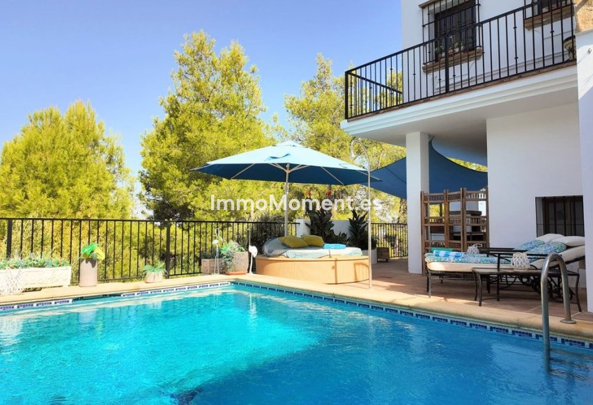 Resale - Detached villa - Inland  - Alhaurín el Grande Centro