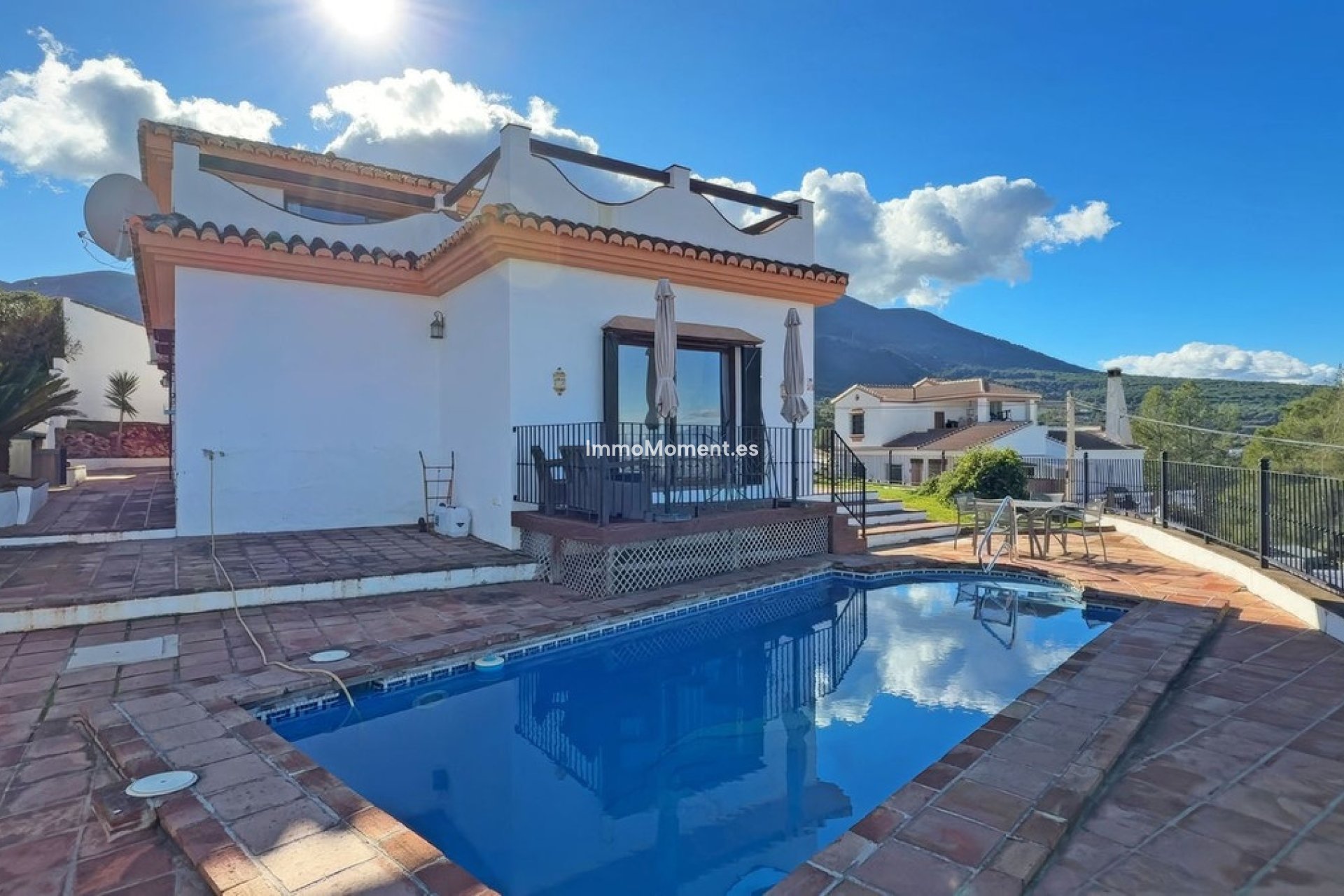 Resale - Detached villa - Inland  - Alhaurín el Grande Centro